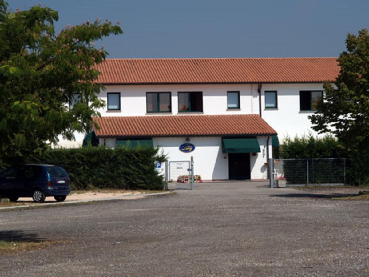 Hotel Lory Ficarolo Buitenkant foto